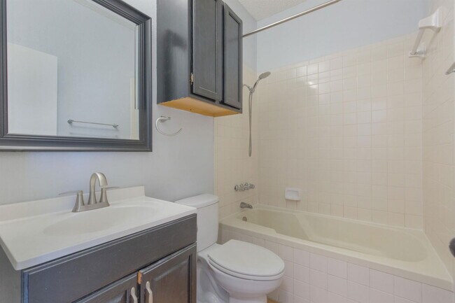 Building Photo - 504 Purple Sage Dr