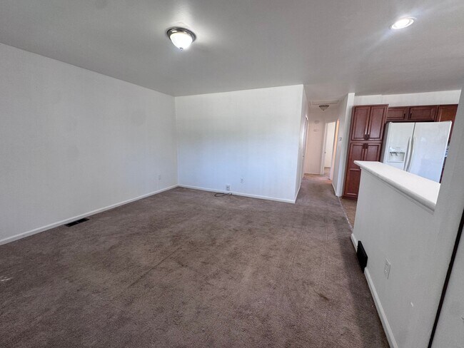 Building Photo - 20249 Nicke St