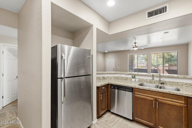 Building Photo - 21655 N 36th Ave
