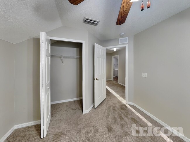 Building Photo - 3919 Day Bridge Pl