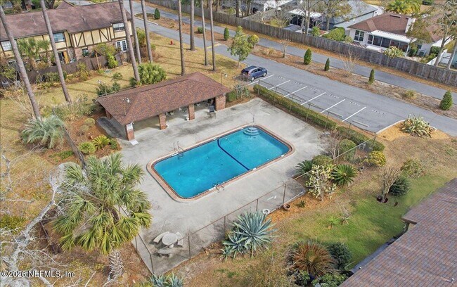 Building Photo - 4810 Windrush Ln