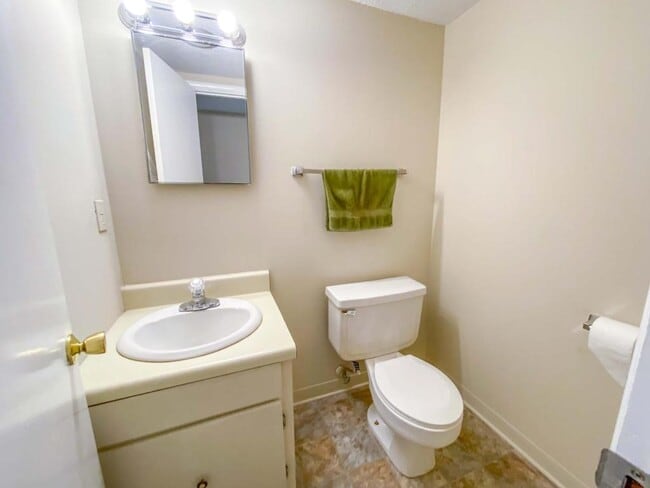 Building Photo - 746 M.L.K. Jr Blvd