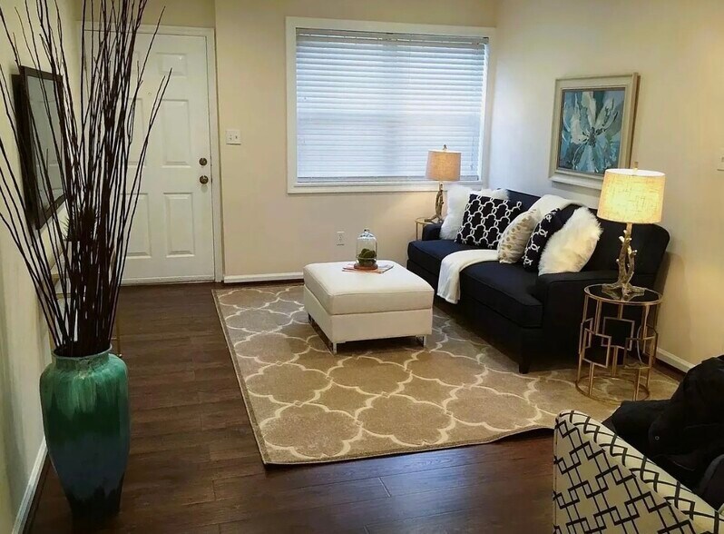 Building Photo - 9169 Wrenwood Ln