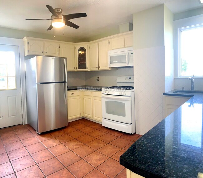 Building Photo - 105 Eutaw St