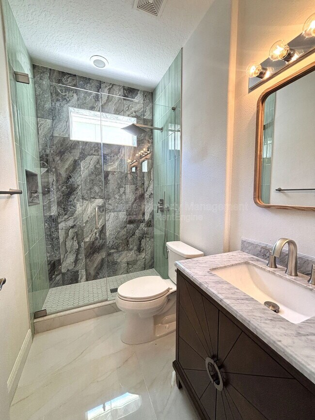 Building Photo - 381 E Sandpiper St