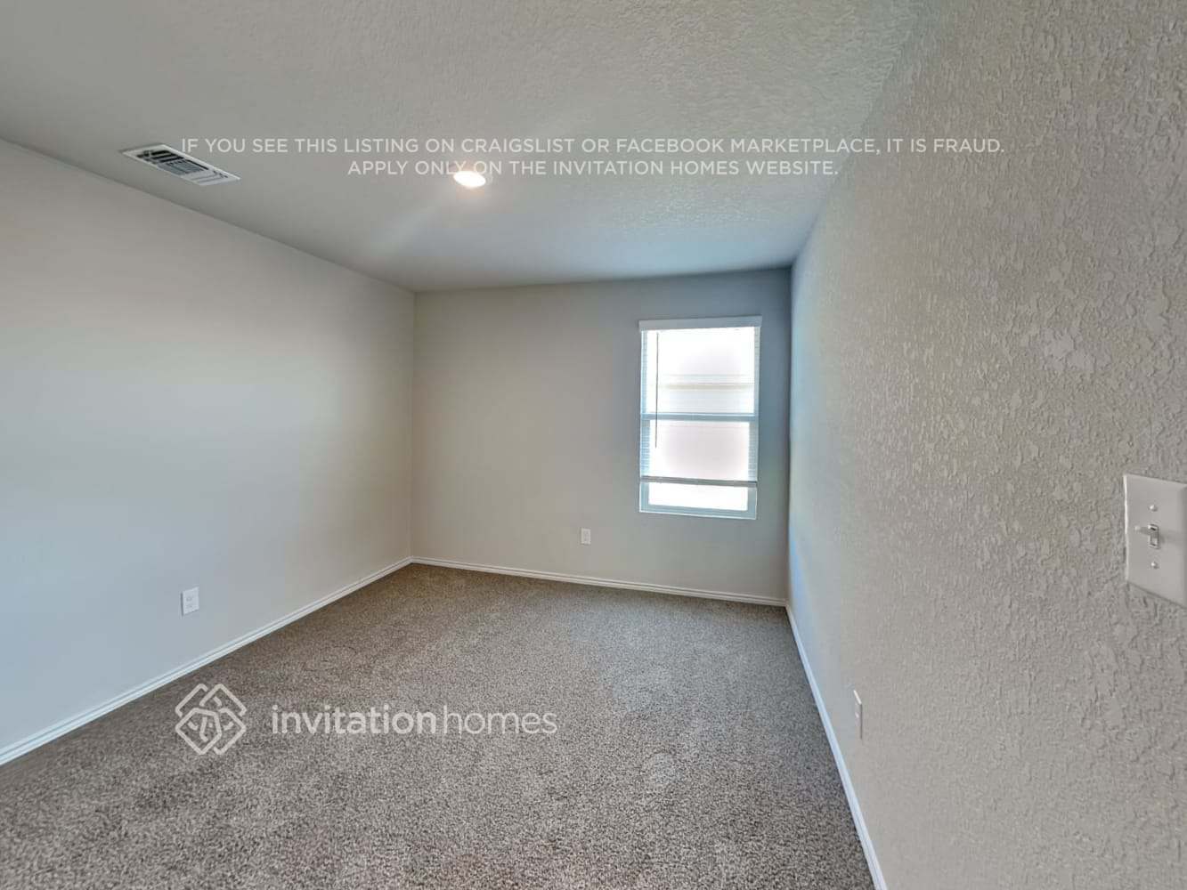 Building Photo - 7335 Avila Vis