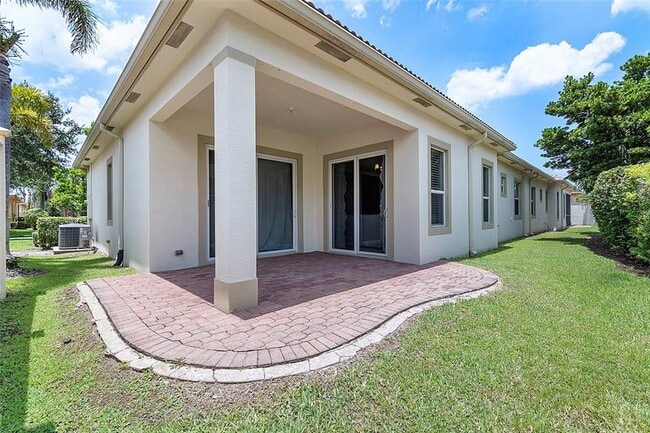 Building Photo - 10130 SW Dolce Rd