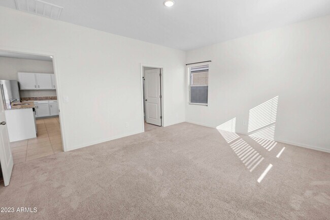 Building Photo - 5733 W Coplen Farms Rd