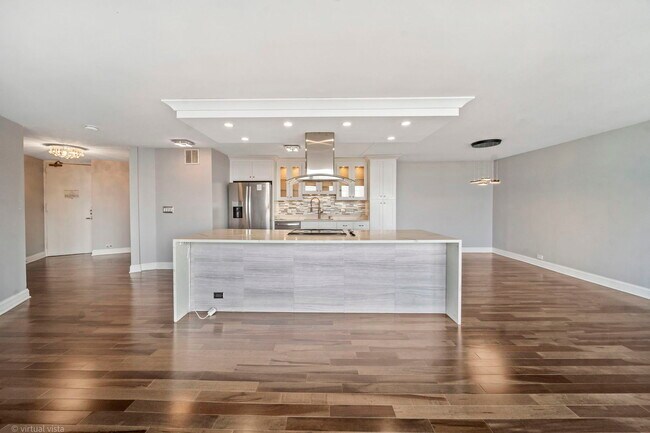 Building Photo - 505 N Lake Shore Dr