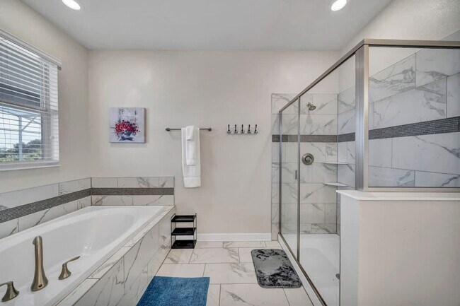 Building Photo - 1605 Maidstone Ct