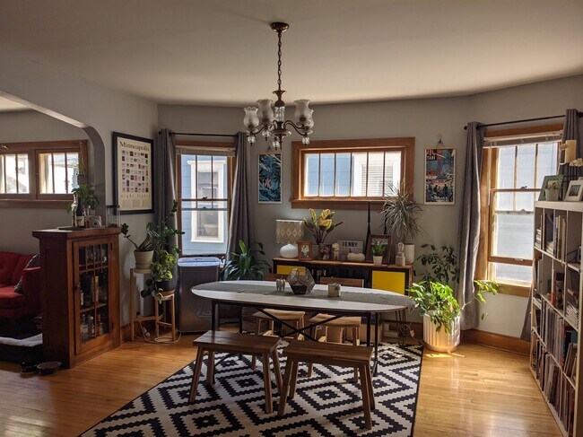 Dining Room - 1534 Jefferson St NE