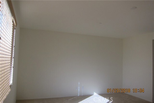 Building Photo - 38209 Divot Dr