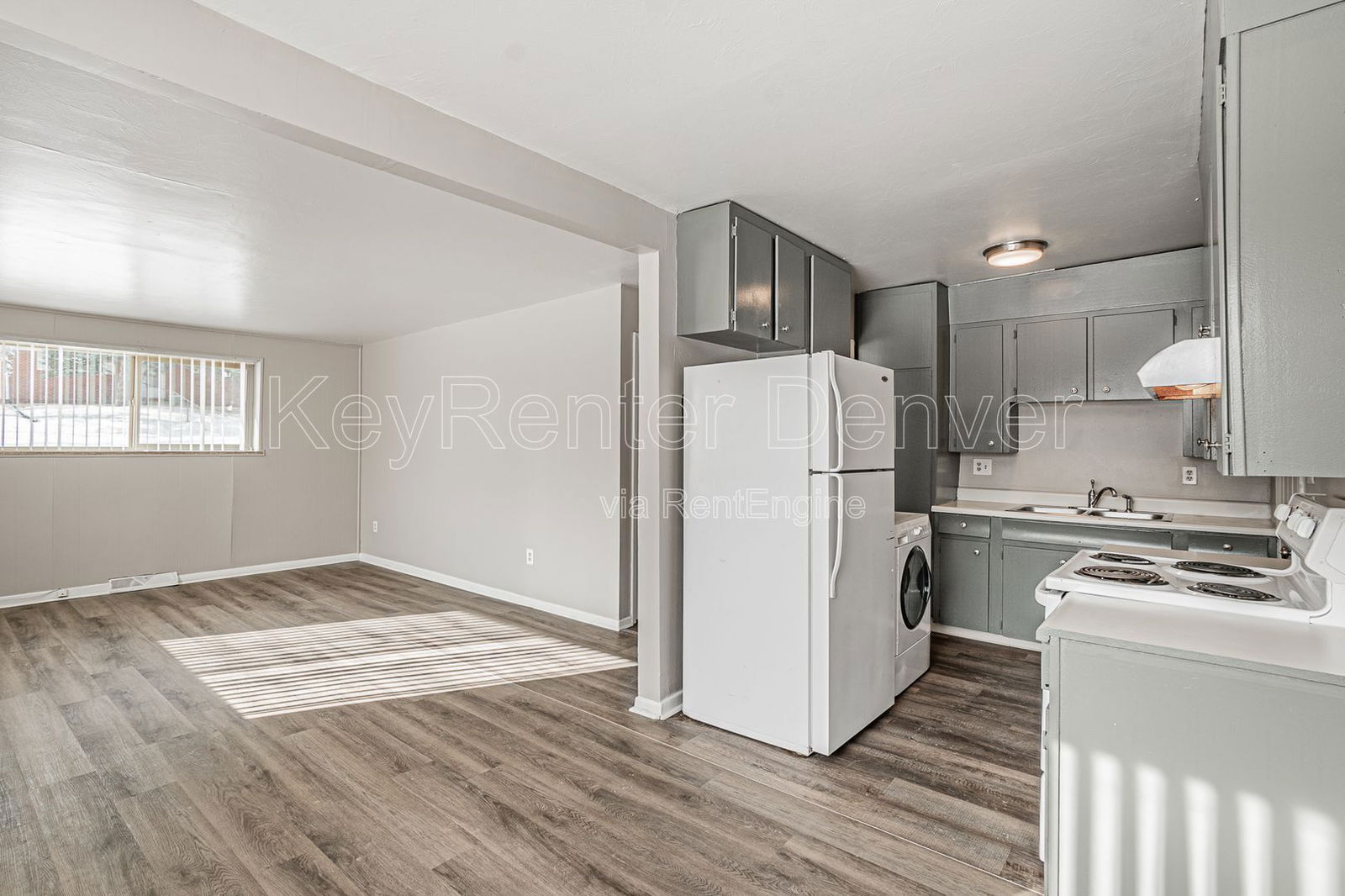 Building Photo - 16485 W 14th Pl
