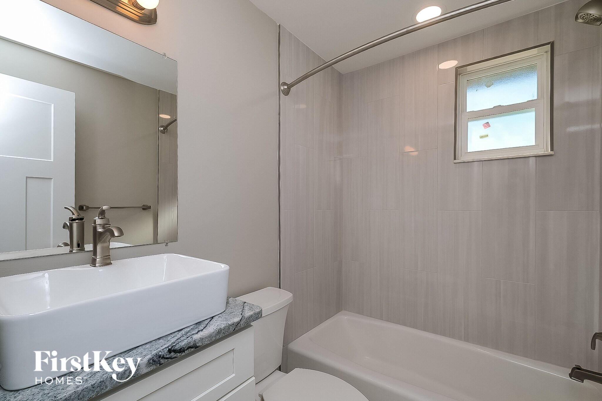 Building Photo - 9479 Purdy St