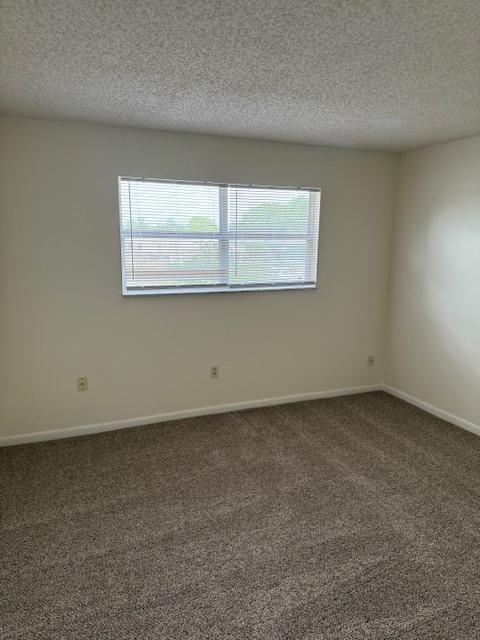 Building Photo - 906 Knox McRae Dr