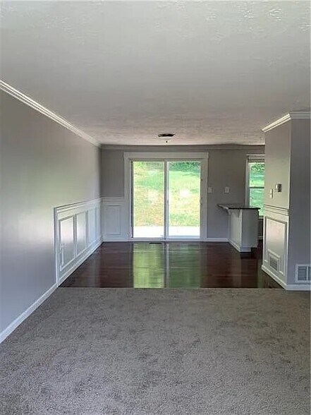 Building Photo - 3124 Haberlein Rd