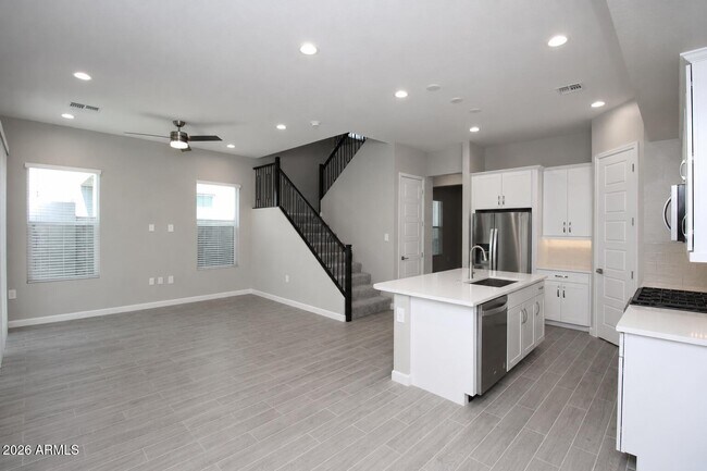 Building Photo - 17042 N 50th Way
