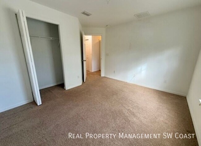 Building Photo - 5172 Leeds Rd