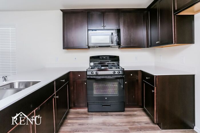 Building Photo - 4210 Cicada Ct