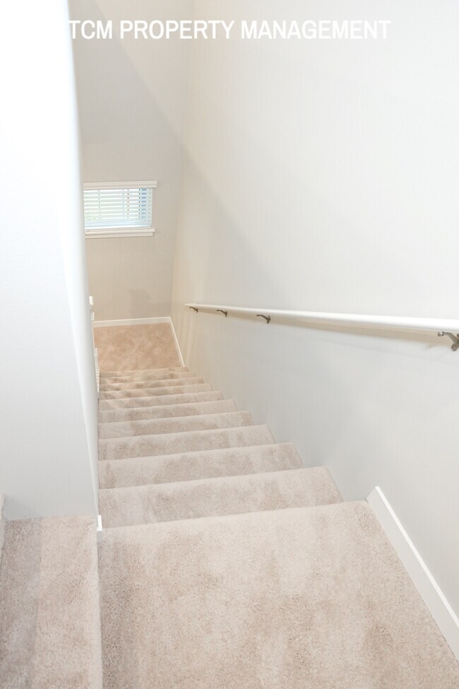 Building Photo - 18818-18813 13th Ave W