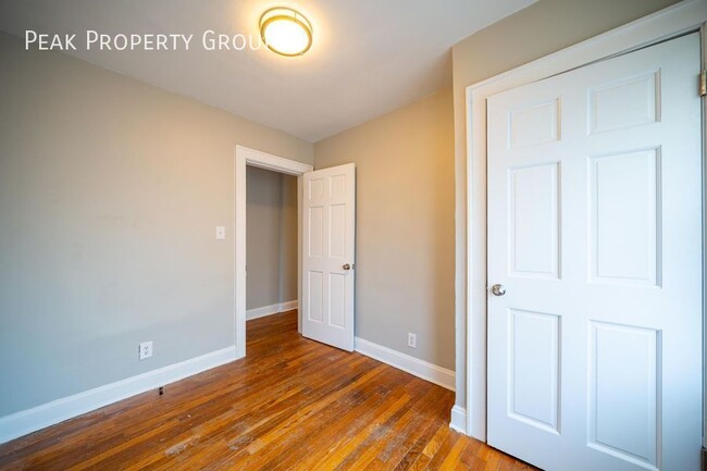 Building Photo - Available Now! Newly Renovated 3 Bedroom D...