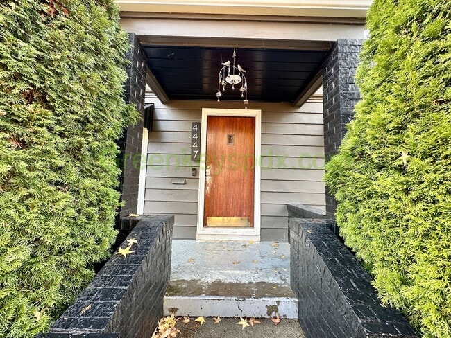 Building Photo - 4-Bedroom 2-Bathroom Mid-Century Ranch wit...