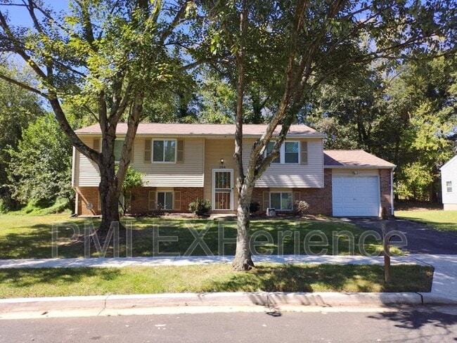 Building Photo - 204 Taurus Dr