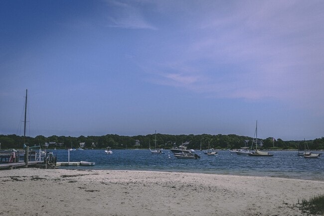 Building Photo - 101 Associates Rd