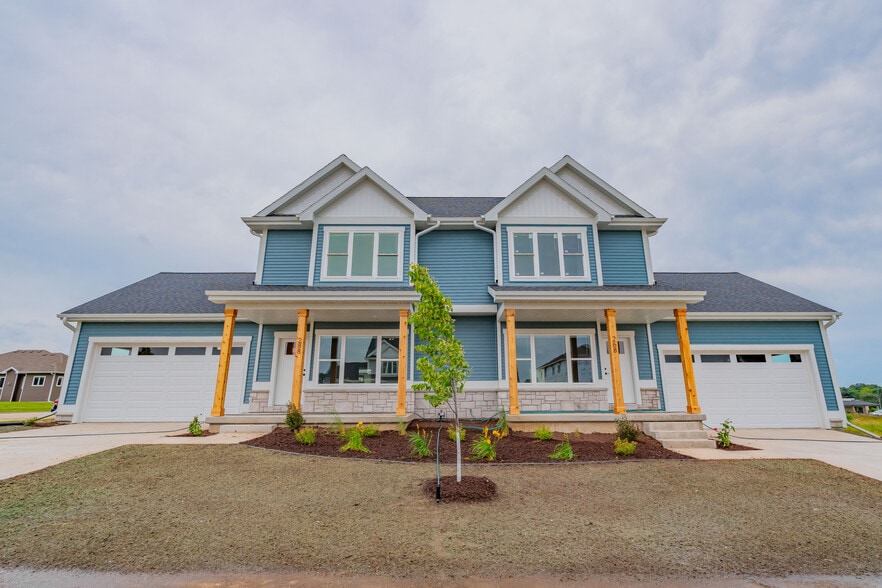 Primary Photo - 291 N Bergamont Blvd