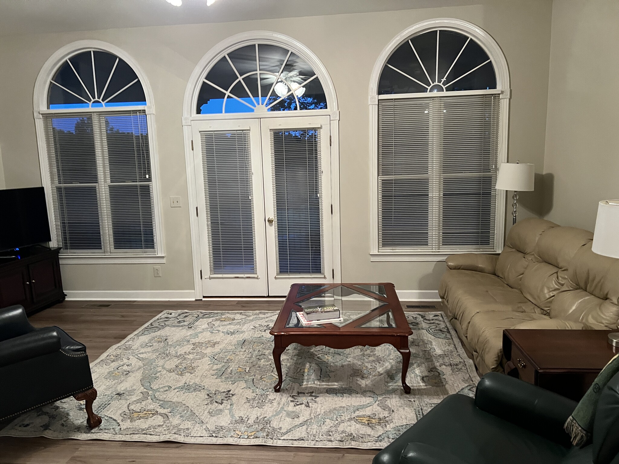 Building Photo - 201 Plantation Dr