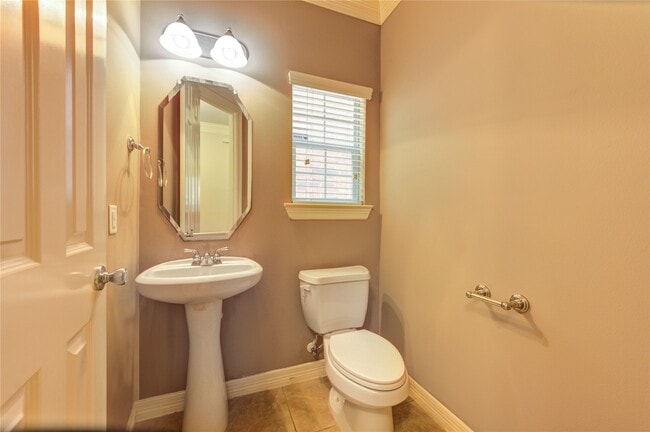 Building Photo - 13310 Olive Trail