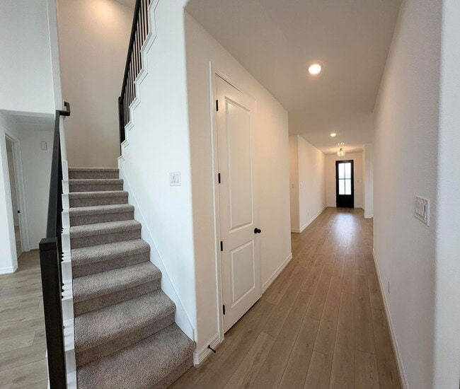 Building Photo - 9922 Red Knot St