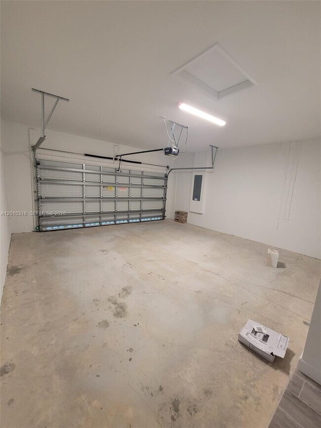 Building Photo - 1689 Whistlegrass Ln