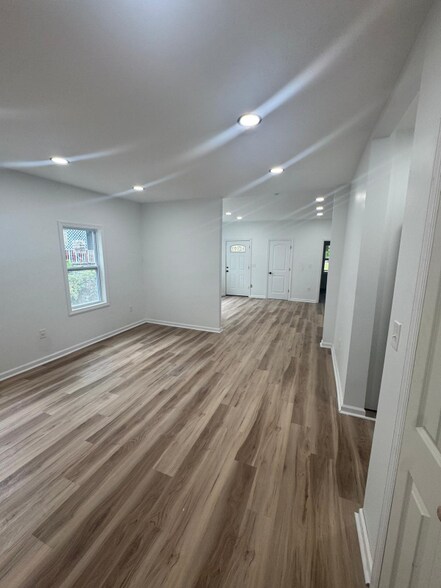 Building Photo - 6211 Lawn Ave
