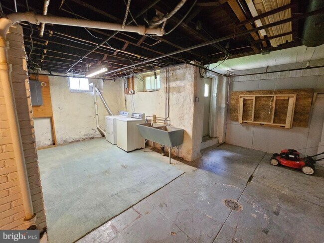 Building Photo - 507 N 25th St