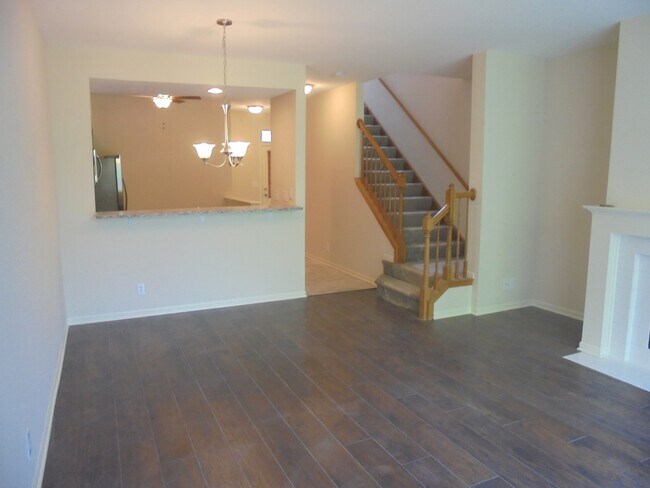Building Photo - 1454 Walnut Hill Ave