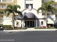 Building Photo - 8871 Lake Dr