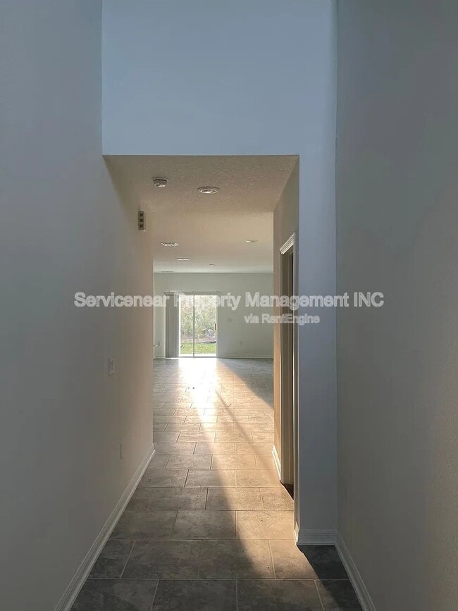 Building Photo - 3931 Willow Brk Dr