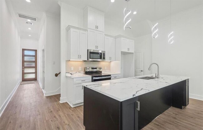 Building Photo - 4514 Galesburg St