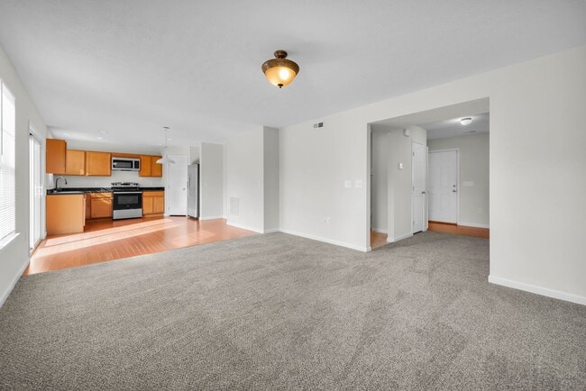 Building Photo - Goshen- 3bed 2.5 bath home ready for the summer cookouts