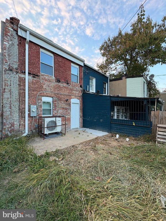 Building Photo - 1707 N Patterson Park Ave