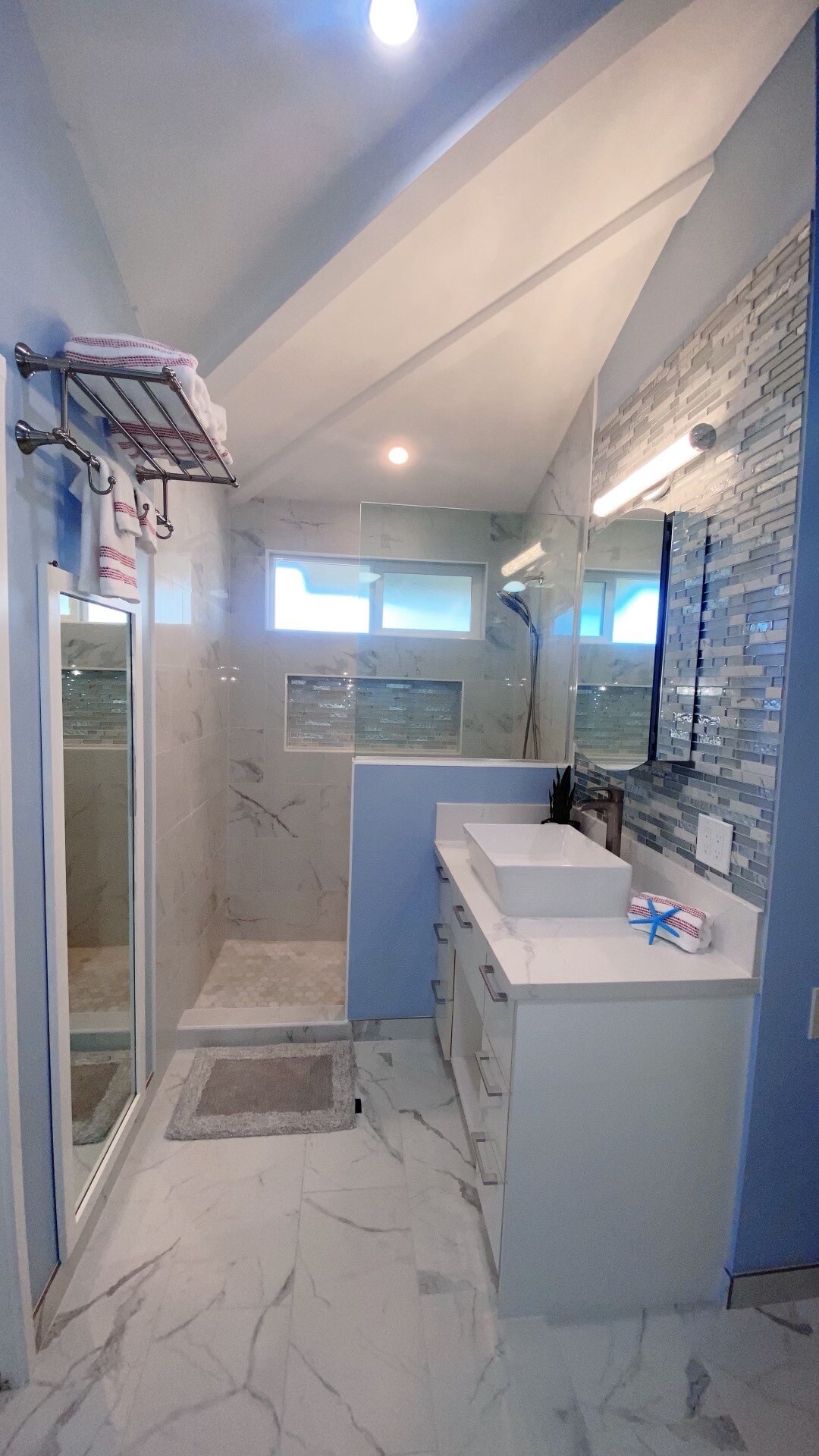 Building Photo - 4145 Akulikuli Ter