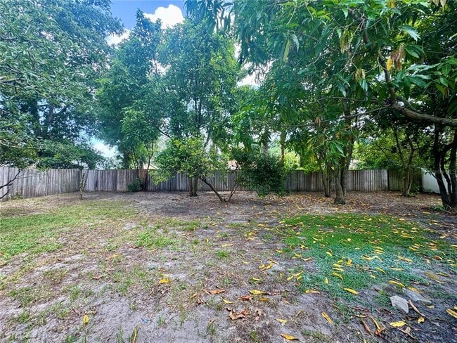 Building Photo - 8515 Sandberry Blvd