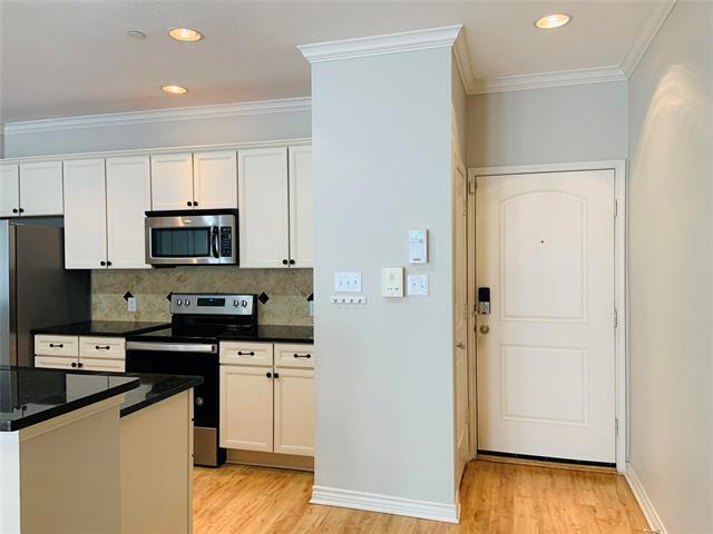 Building Photo - 1020 Texas St