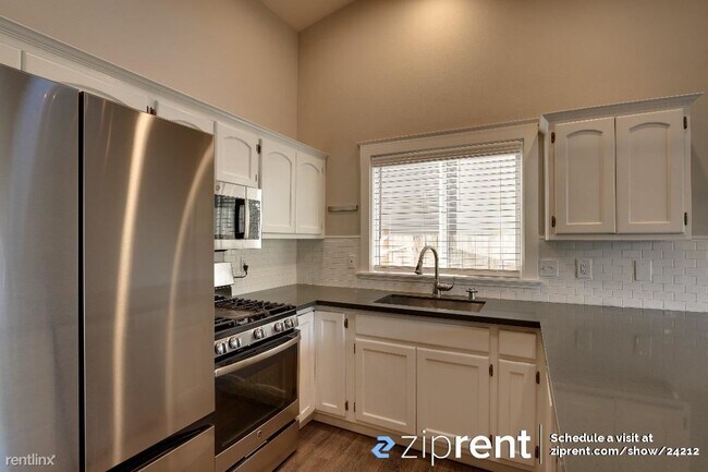 Building Photo - 3 br, 2 bath House - 6117 101st Place Nort...