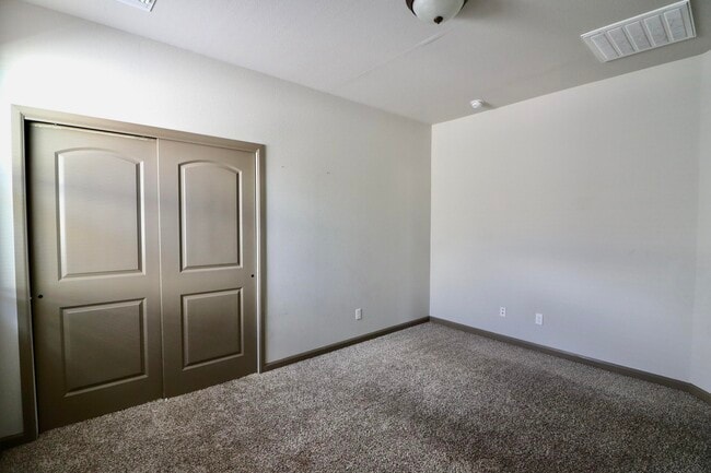 Building Photo - 3817 Loma Cortez Dr