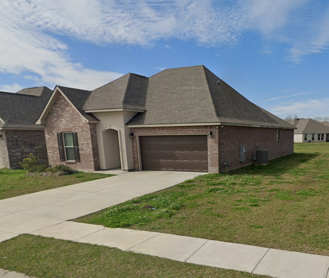 Building Photo - 3 bedrooms 2 baths - Youngsville, LA