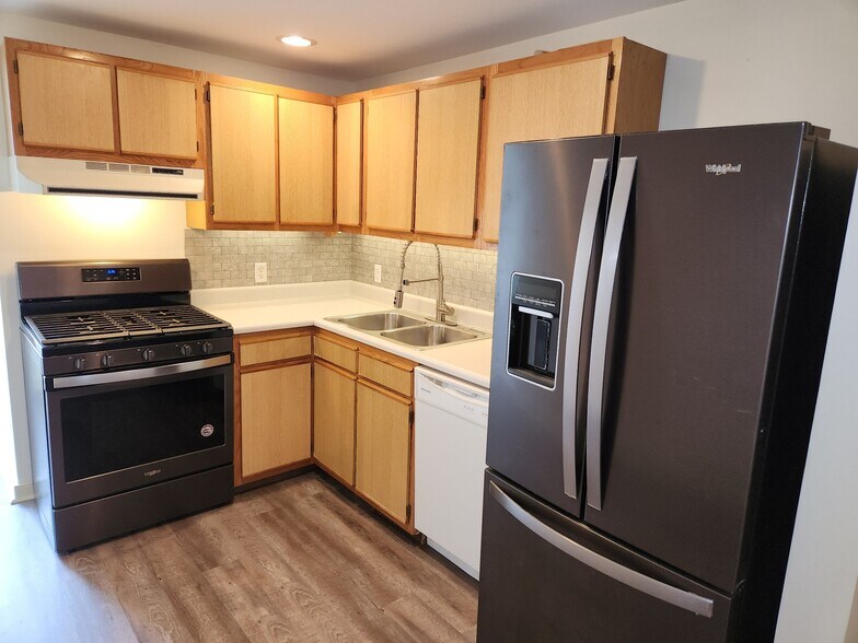 Building Photo - 1401 9th St