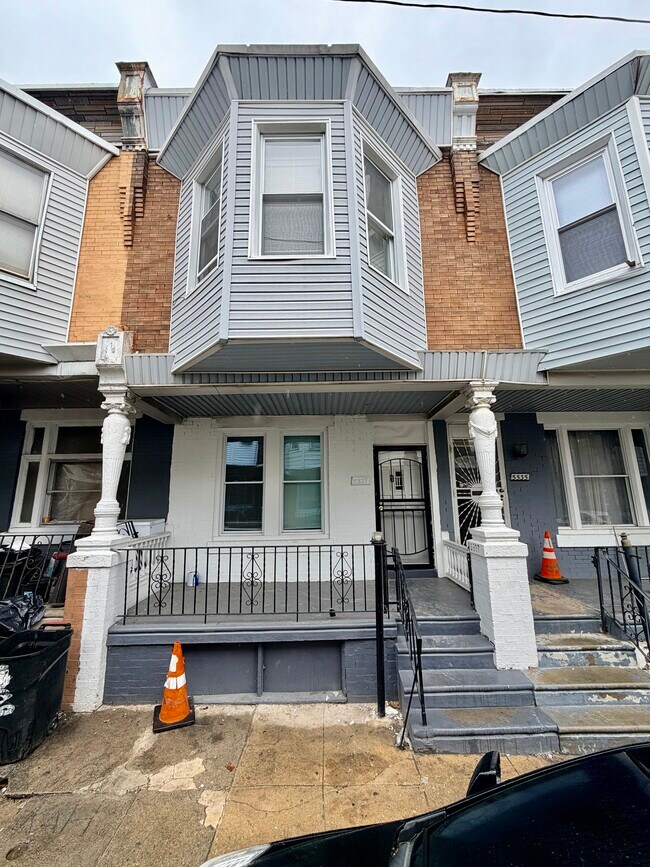 Building Photo - 5537 Harmer St