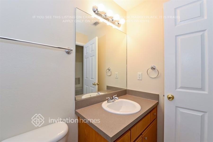 Building Photo - 8514 Queen Brooks Ct